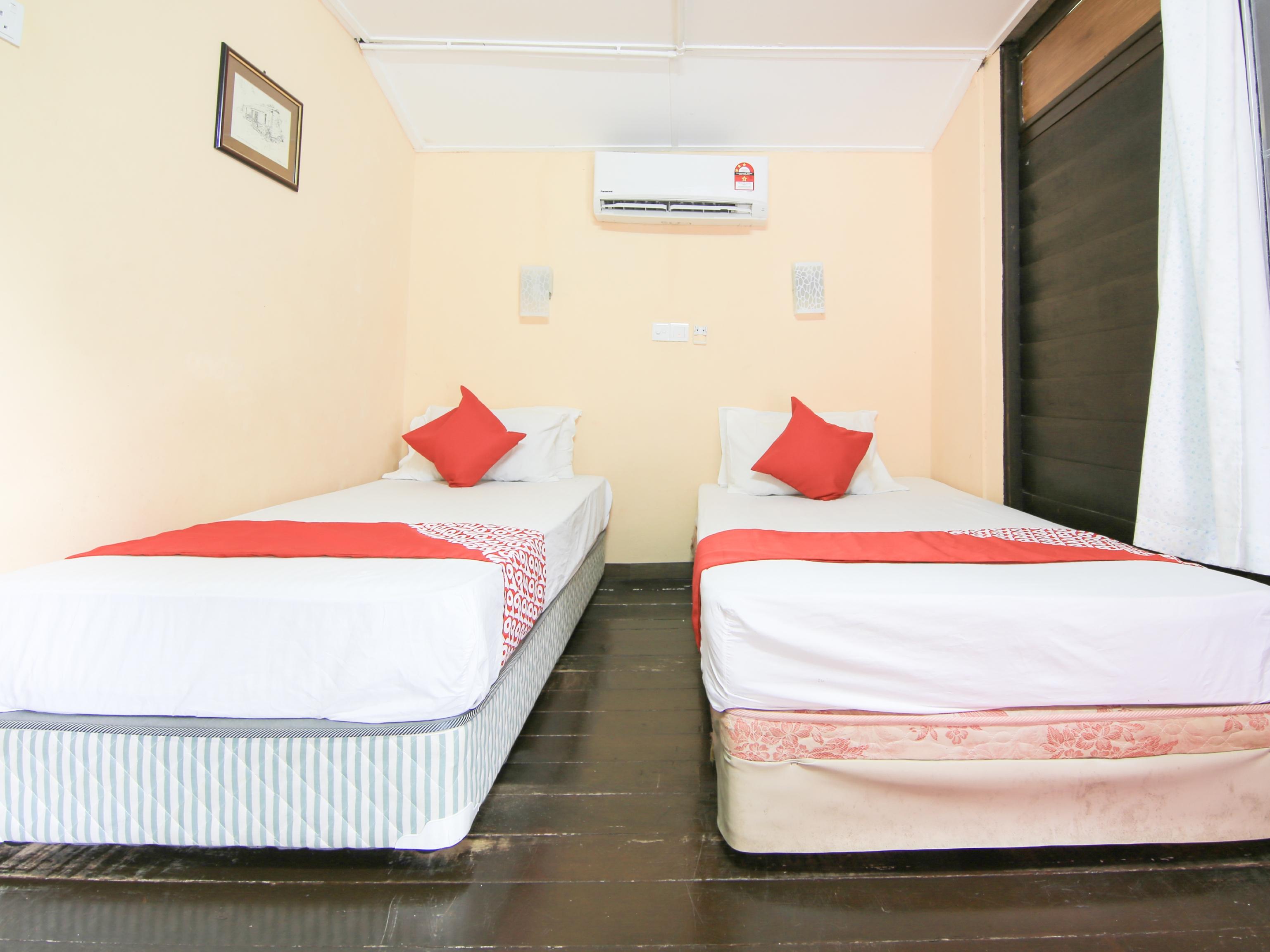 קמפונג טלוק ניפה Ombak Inn Chalet מראה חיצוני תמונה