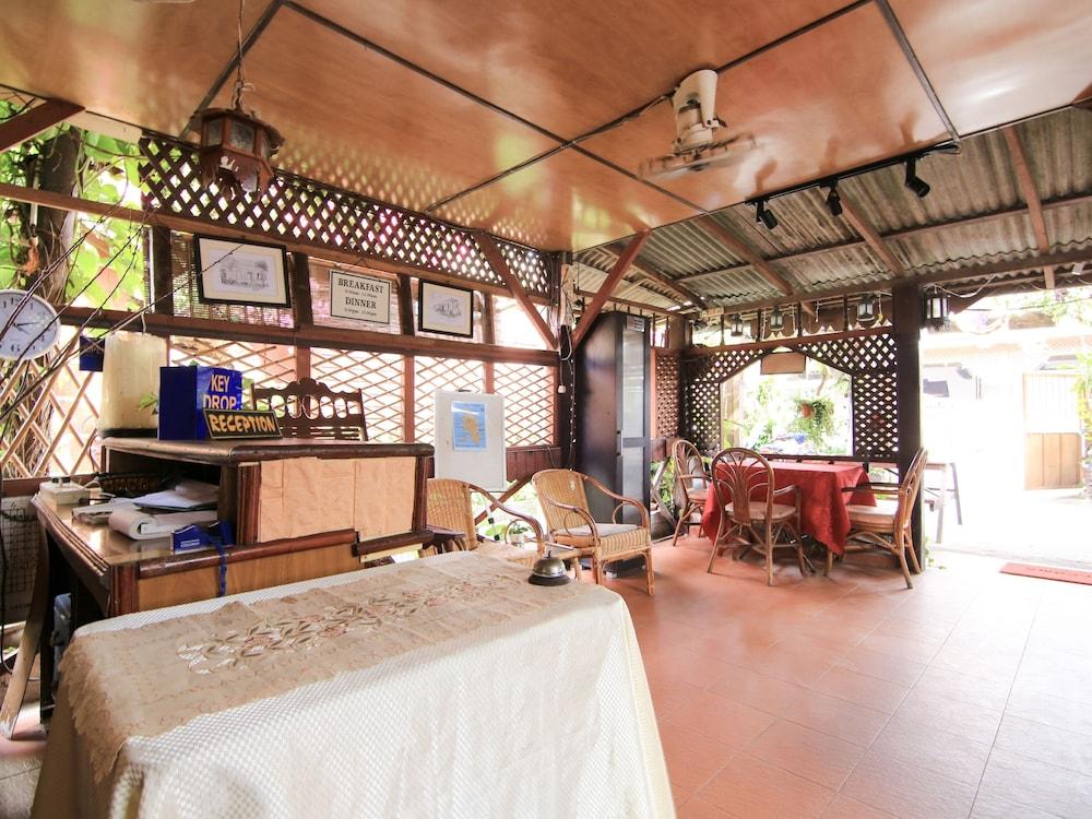 קמפונג טלוק ניפה Ombak Inn Chalet מראה חיצוני תמונה